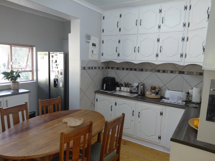 4 Bedroom Property for Sale in Bothasrus Eastern Cape